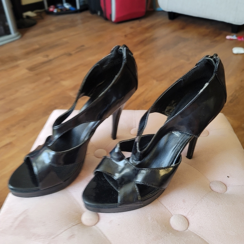 Blk platform heels